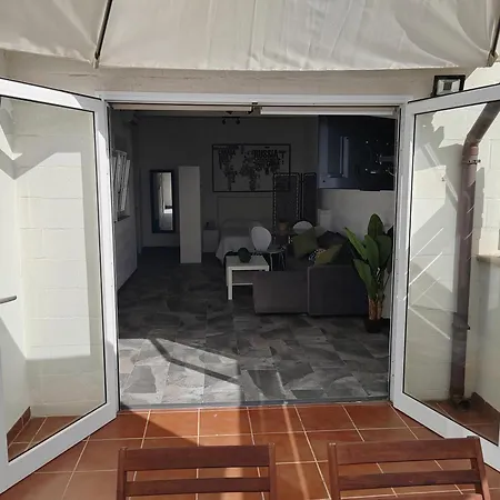 Daire Blue View House *